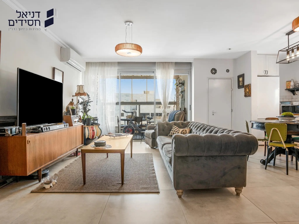 גבעת התחמושת 12 חולון