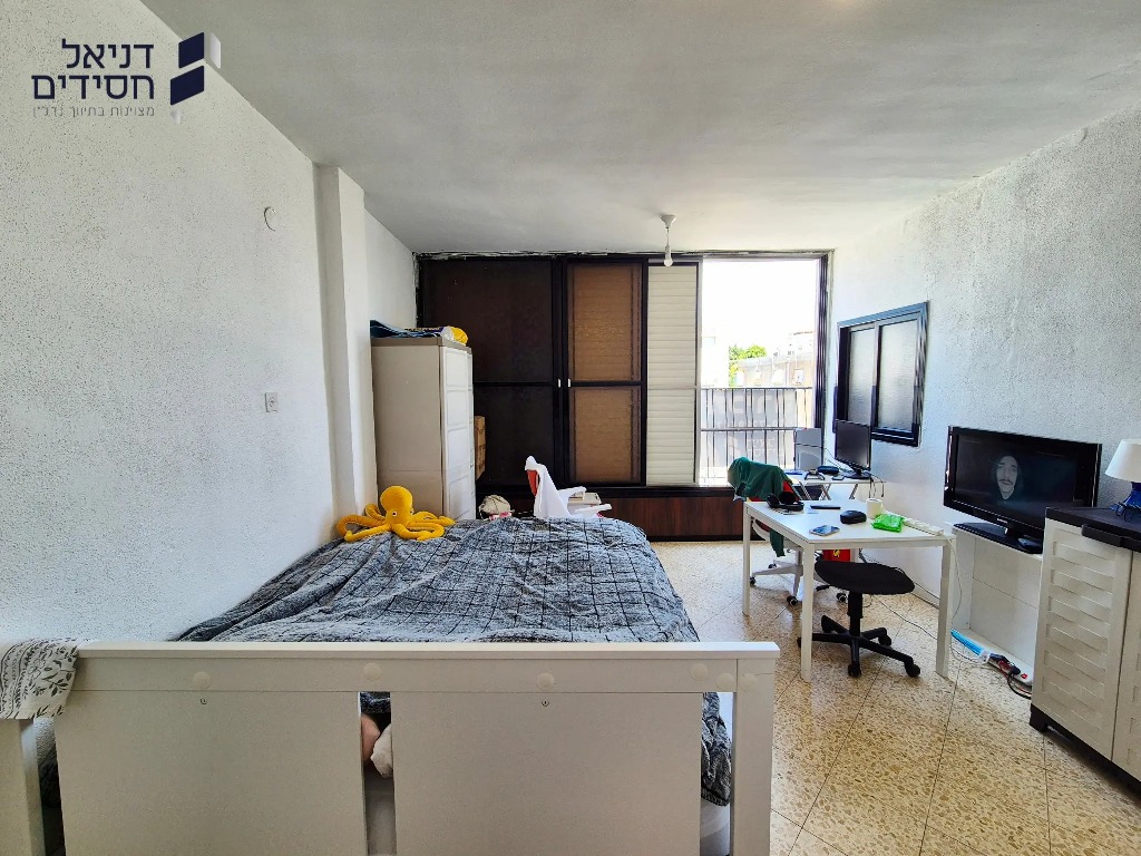 רימון 4 בת ים